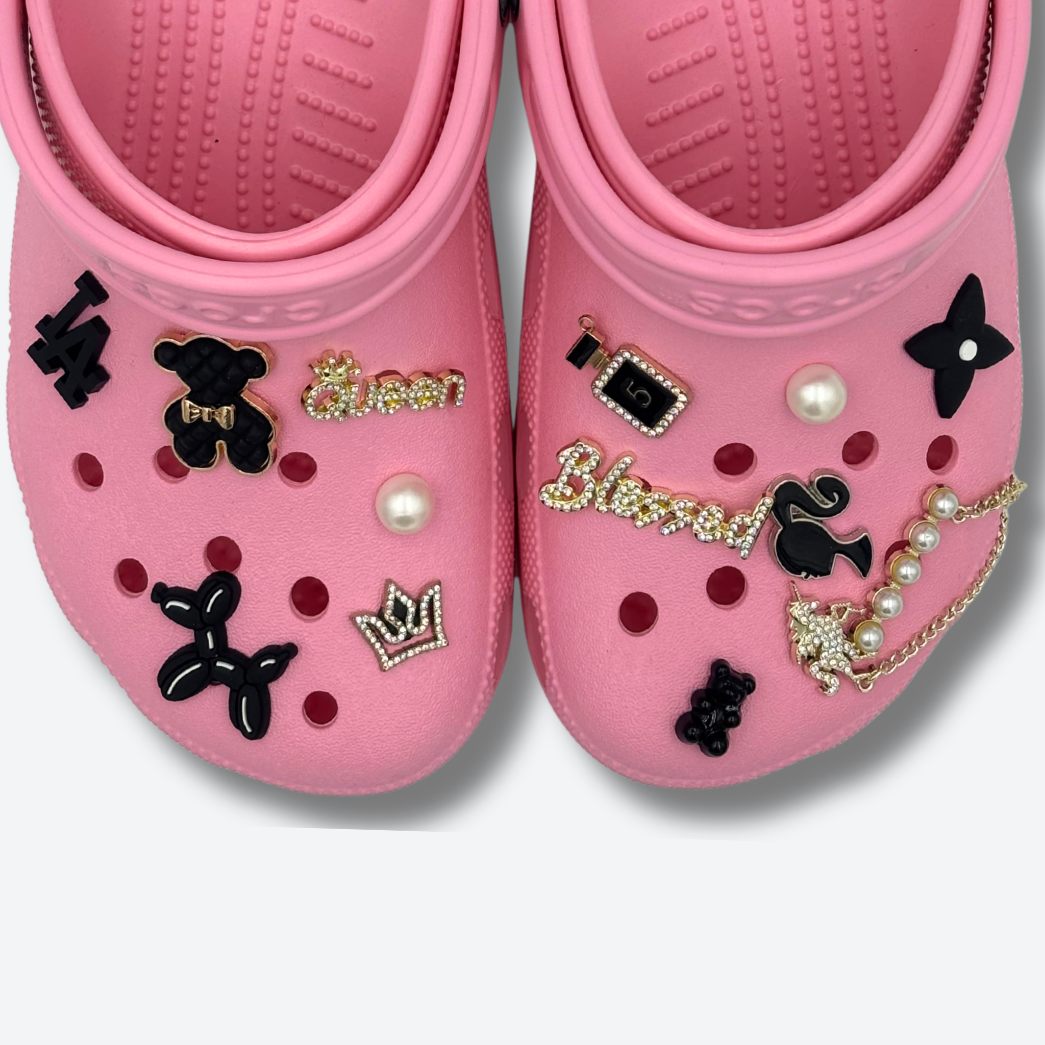 Pack 13 Pin's - Black & Gold